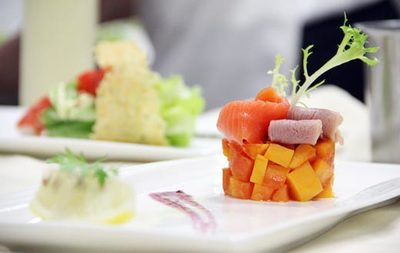 陜西新東方就業指導 淺析西餐發展史與正餐服務